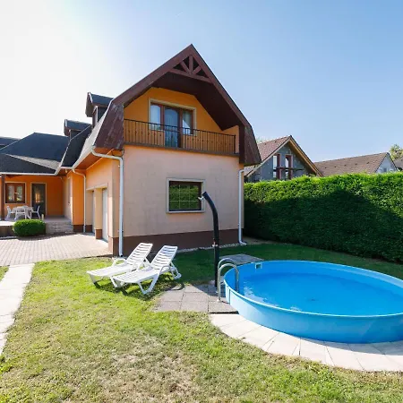 Casa de Férias Narcisse By Interhome Balatonszarszo