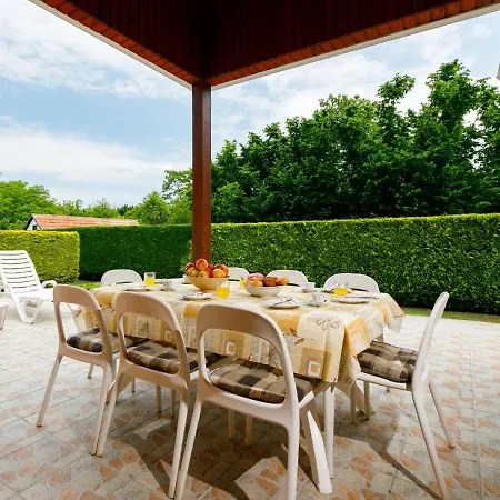 Narcisse By Interhome * Balatonszarszo