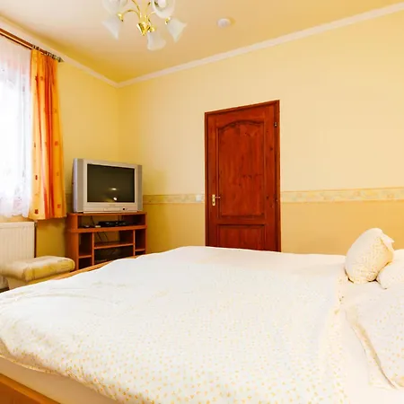 Ferienhaus Narcisse By Interhome Balatonszarszo