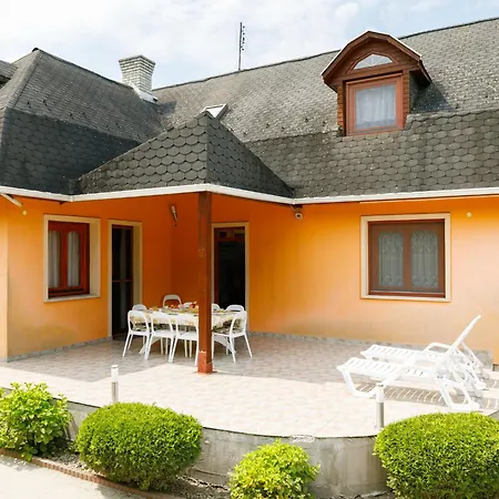 Narcisse By Interhome * Balatonszarszo