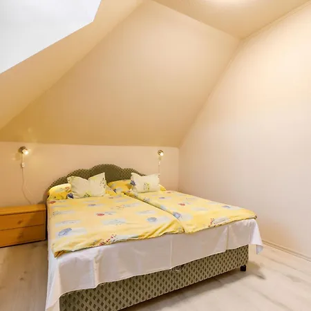 Narcisse By Interhome Balatonszarszo