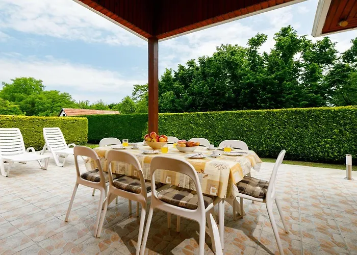 Narcisse By Interhome * Balatonszarszo