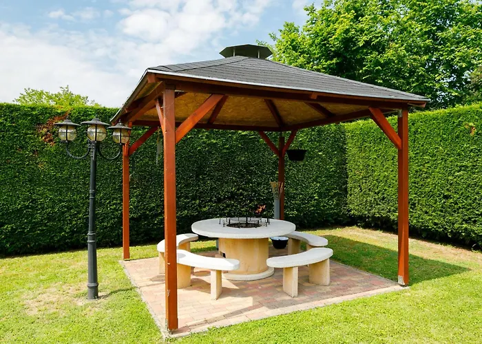 Narcisse By Interhome Vakantiehuis Balatonszarszo