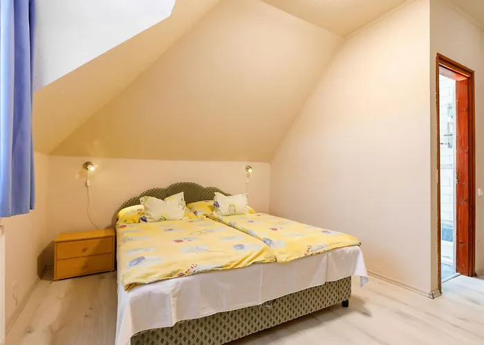 Narcisse By Interhome Balatonszarszo