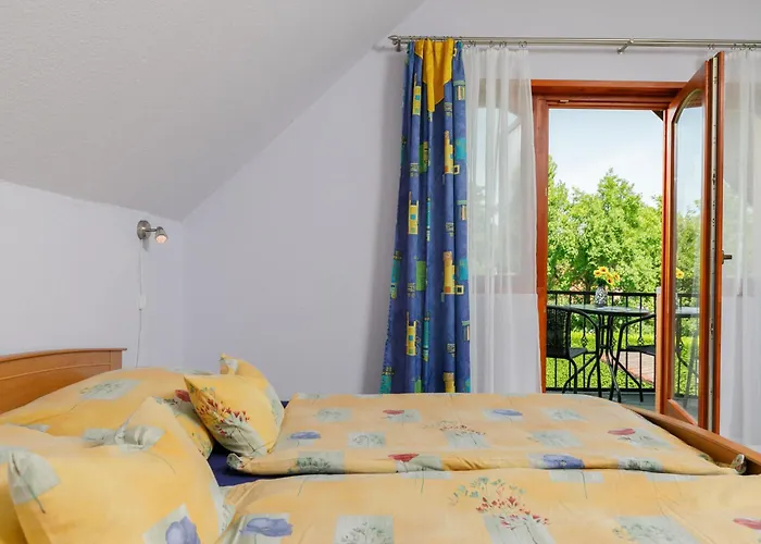 Vakantiehuis Narcisse By Interhome Balatonszarszo